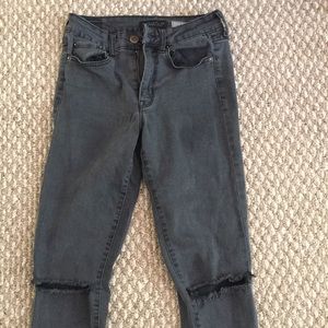 Black ankle jeans